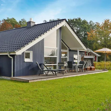 Cozy In Krems Iiwarderbrueck With Sauna Gols